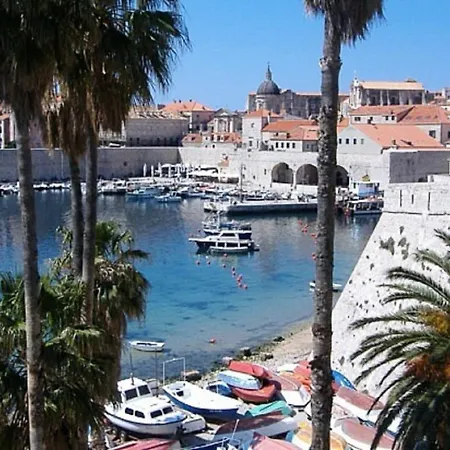 Konukevi Lavanda&ruzmarin 3*